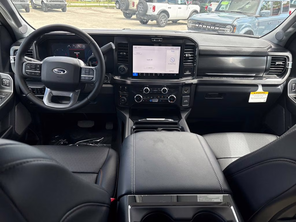 2026 White Metallic Ford Super Duty F-250 SRW Lariat 4X4 Truck