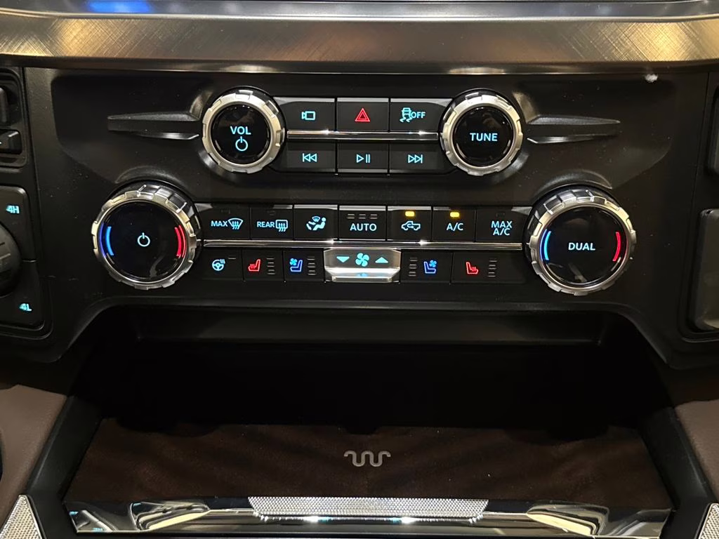 2026 Agate Black Metallic Ford Super Duty F-350 SRW King Ranch 4X4 Truck