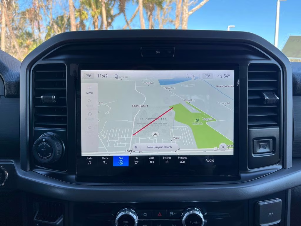 2026 Iconic Silver Metallic Ford F-150 XLT RWD Truck