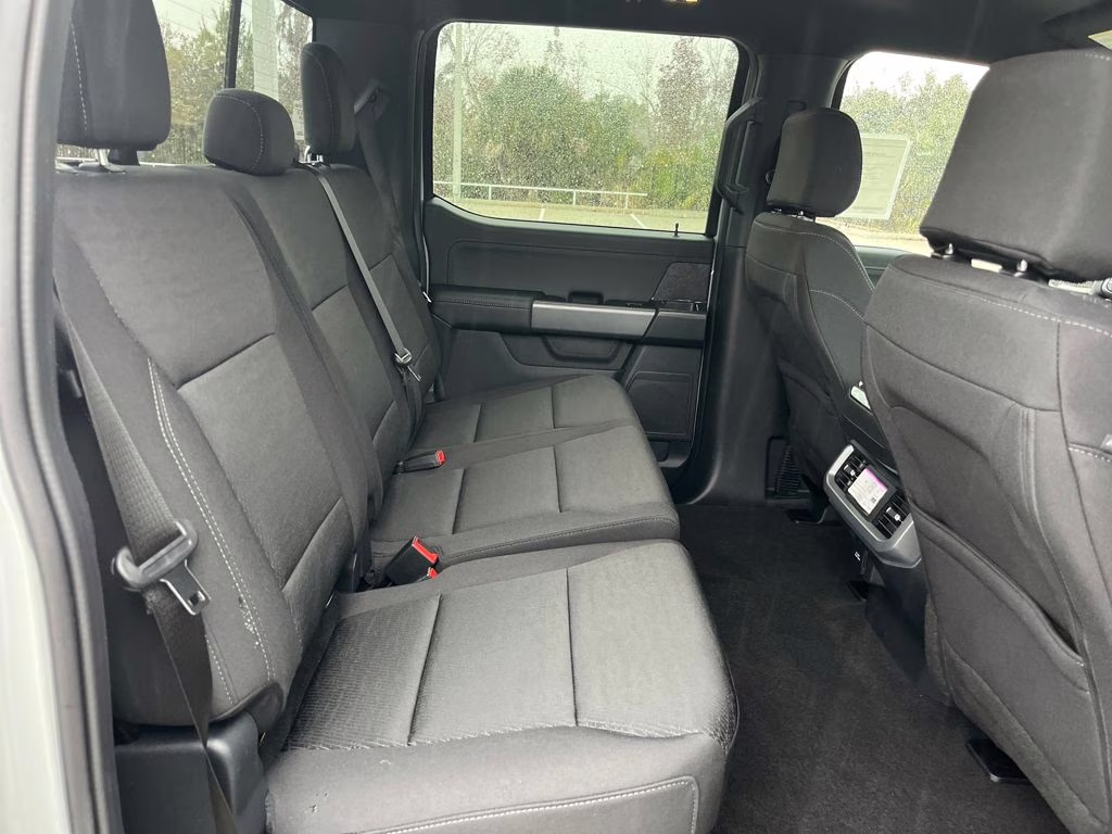 2026 Avalanche Ford F-150 XLT RWD Truck