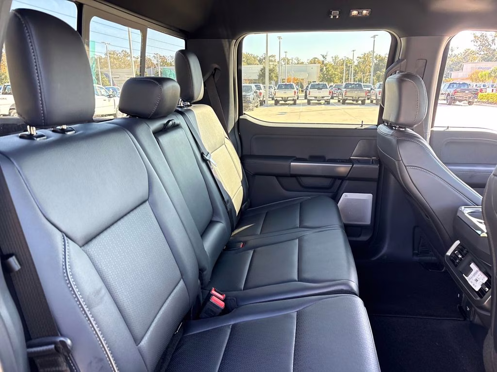 2025 Black Metallic Ford F-150 Lariat 4X4 Truck