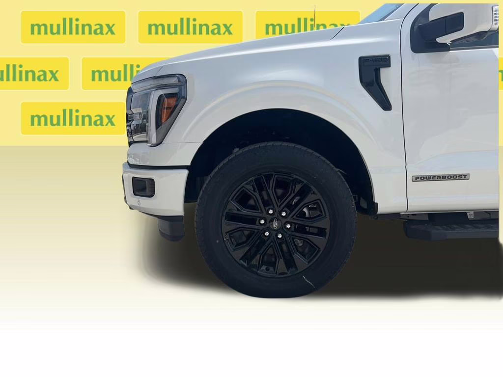 2025 Star White Metallic Tri-Coat Ford F-150 Lariat 4X4 Truck