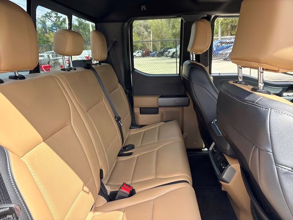 2022 White Metallic Ford F-150 Lariat 4X4 Truck