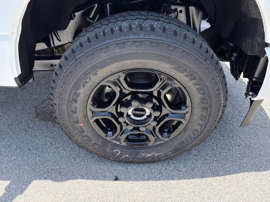 2025 Oxford White Ford Super Duty F-350 SRW XL 4X4 Truck