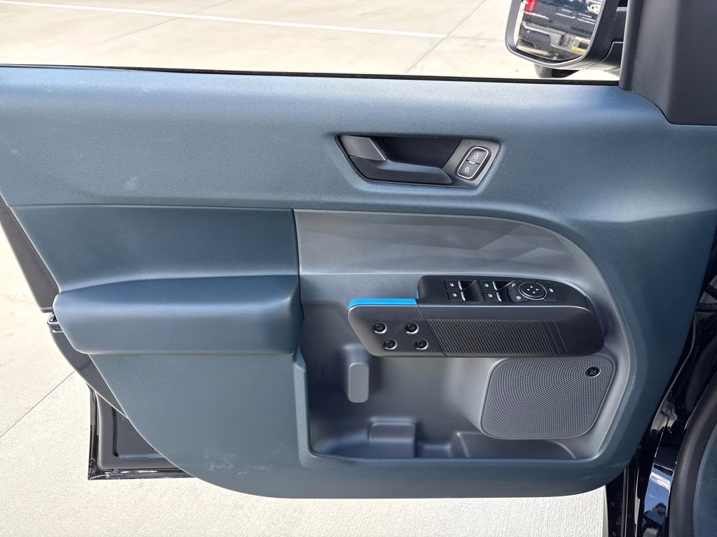 2025 Shadow Black Ford Maverick Lobo AWD Truck