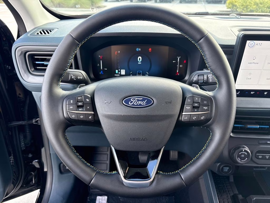 2025 Shadow Black Ford Maverick Lobo AWD Truck