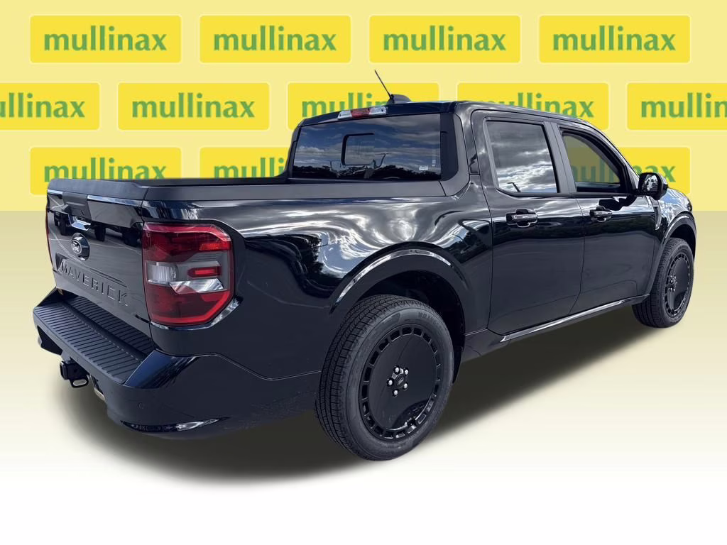2025 Shadow Black Ford Maverick Lobo AWD Truck