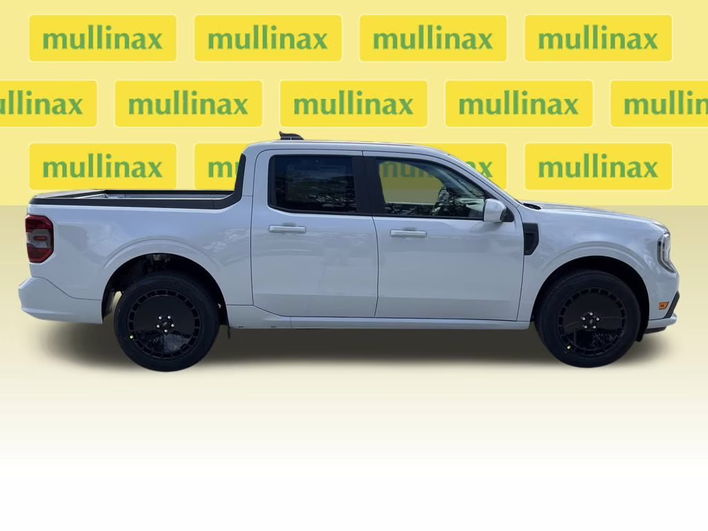 2026 Space White Metallic Ford Maverick Lobo Standard AWD Truck