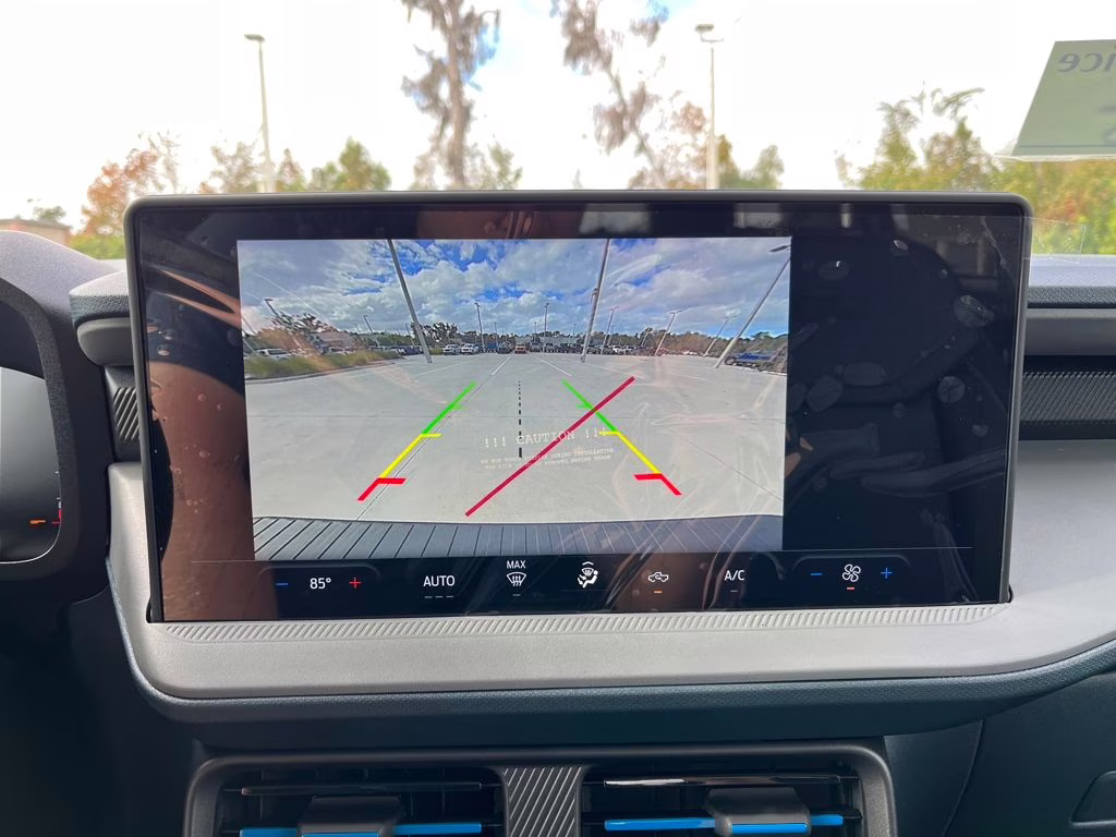 2026 Space White Metallic Ford Maverick Lobo Standard AWD Truck