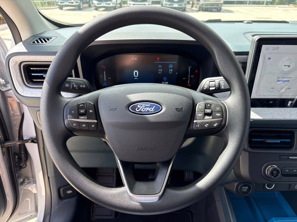 2025 Space White Metallic Ford Maverick XLT AWD Truck