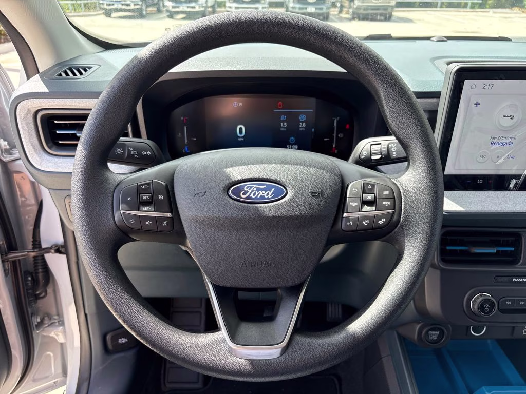 2025 Space White Metallic Ford Maverick XLT AWD Truck