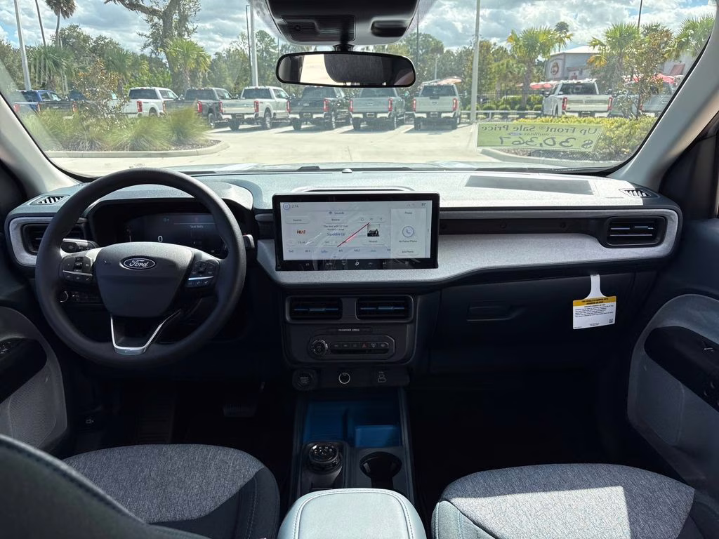 2025 Space White Metallic Ford Maverick XLT AWD Truck