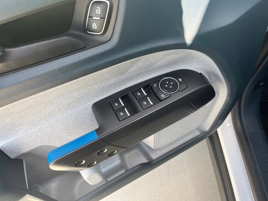 2026 Oxford White Ford Maverick XLT AWD Truck