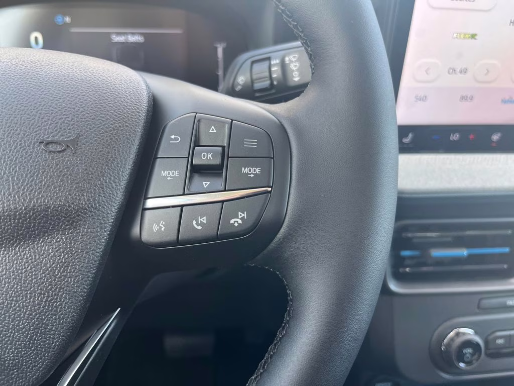 2026 Oxford White Ford Maverick XLT AWD Truck