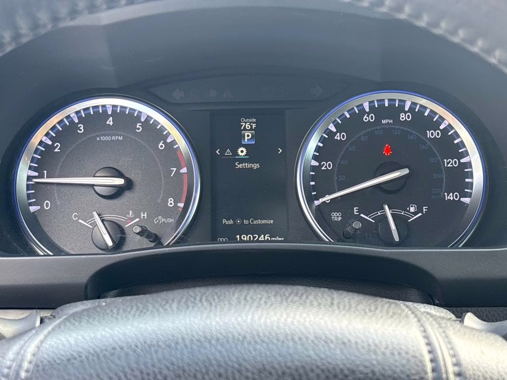 2015 Silver Sky Metallic Toyota Highlander Limited FWD SUV