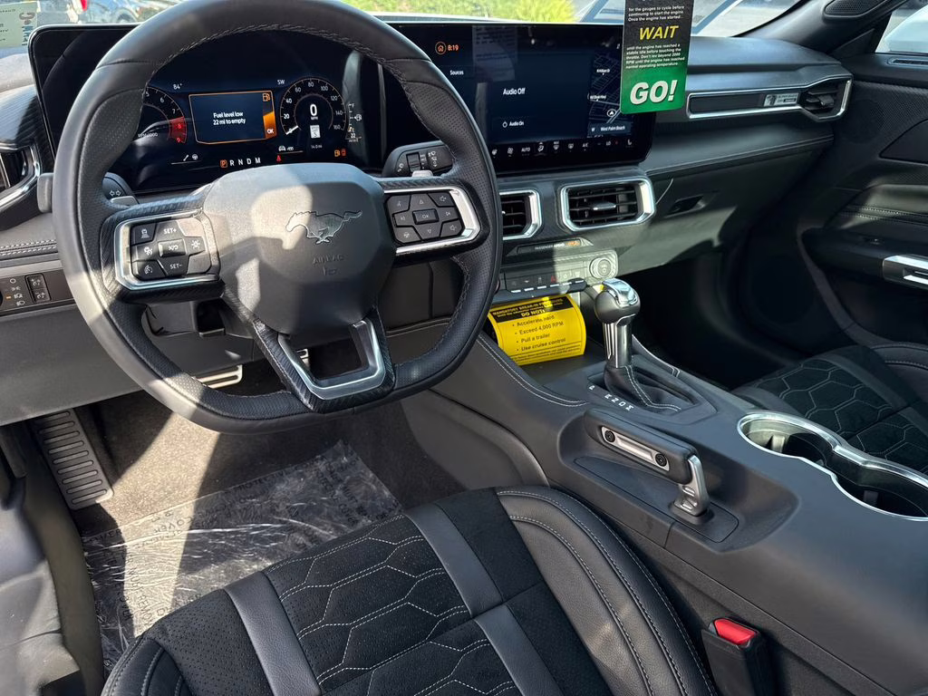 2025 Oxford White Ford Mustang GT Premium RWD Coupe