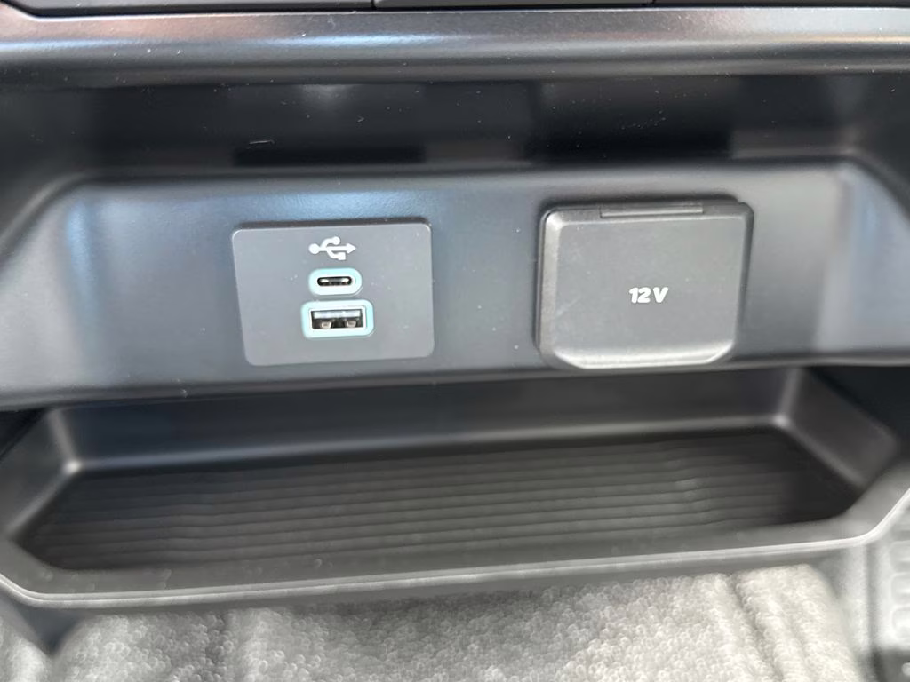 2025 Oxford White Ford Super Duty F-350 DRW XL 4X4 Chassis