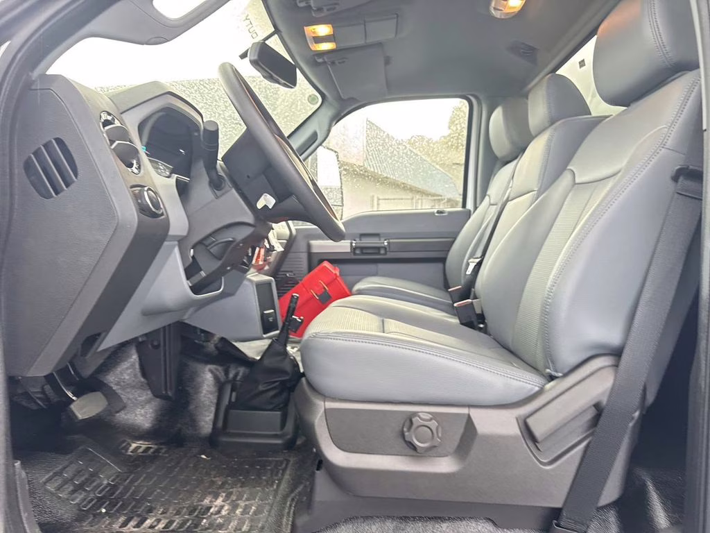 2025 Oxford White Ford Super Duty F-750 Base RWD Truck