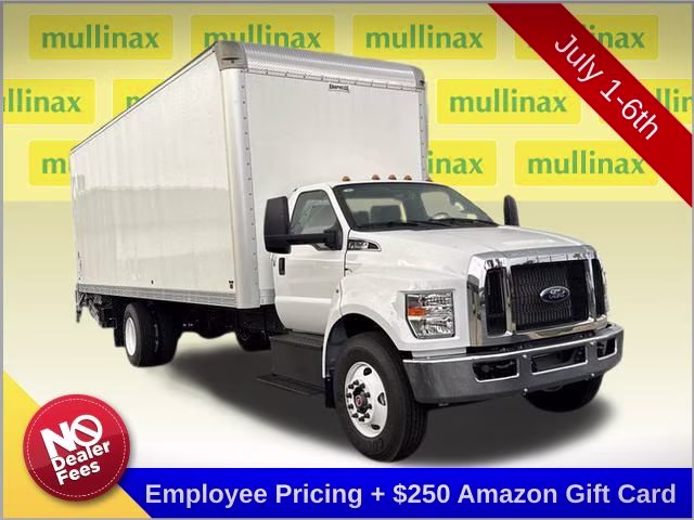 2025 Oxford White Ford Super Duty F-750 Base RWD Truck