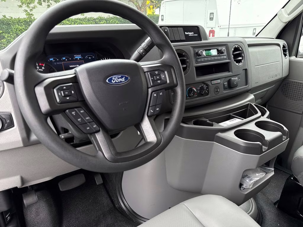 2026 Oxford White Ford E-350SD Base RWD Truck