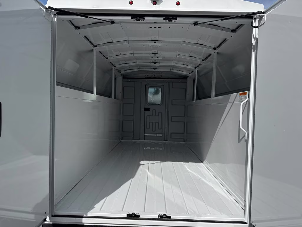 2026 Oxford White Ford E-350SD Base RWD Truck