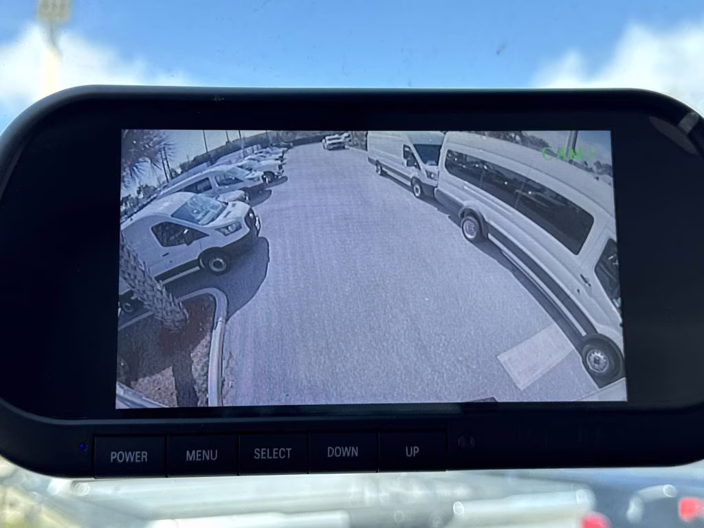 2025 Oxford White Ford E-450SD Base RWD Truck