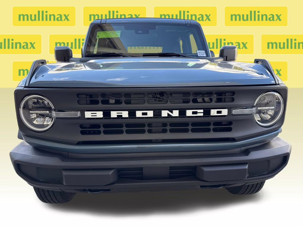 2025 Azure Gray Metallic Tri-Coat Ford Bronco Base 4X4 SUV