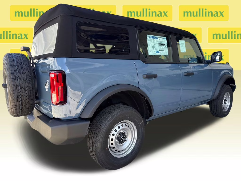 2025 Azure Gray Metallic Tri-Coat Ford Bronco Base 4X4 SUV