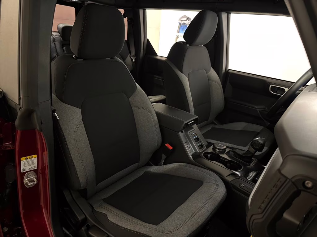 2025 Ruby Red Metallic Tinted Clearcoat Ford Bronco Big Bend 4X4 SUV