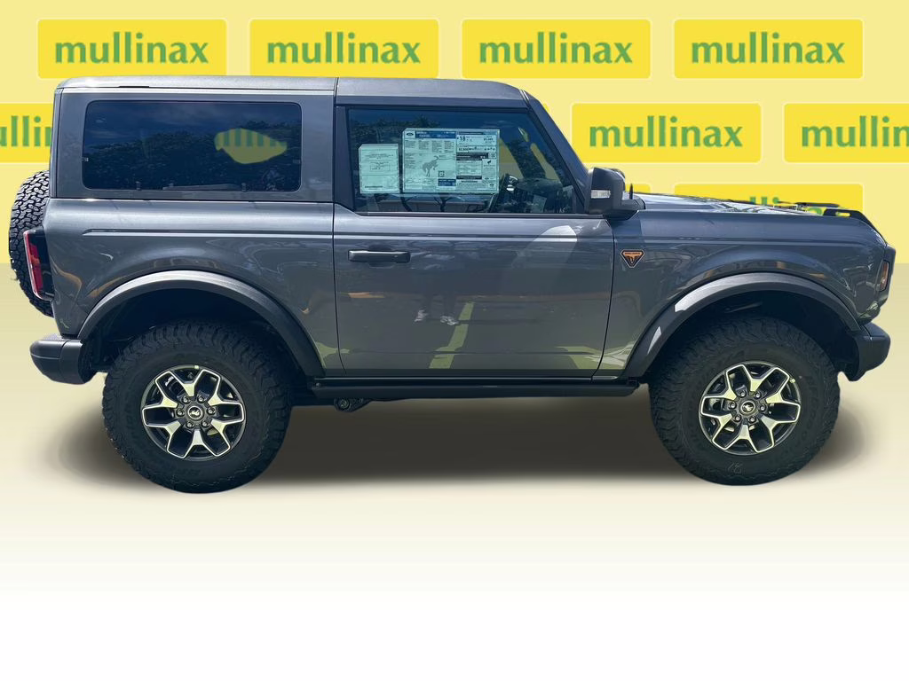 2025 Gray Metallic Ford Bronco Badlands 4X4 SUV