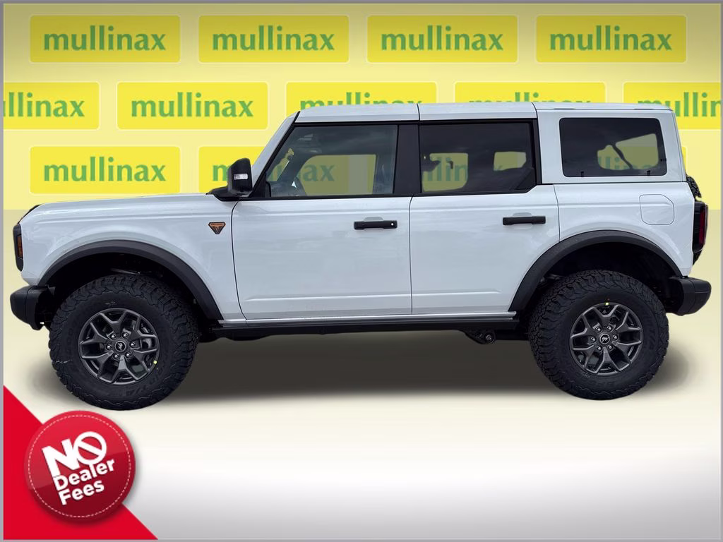 2025 Oxford White Ford Bronco Badlands 4X4 SUV