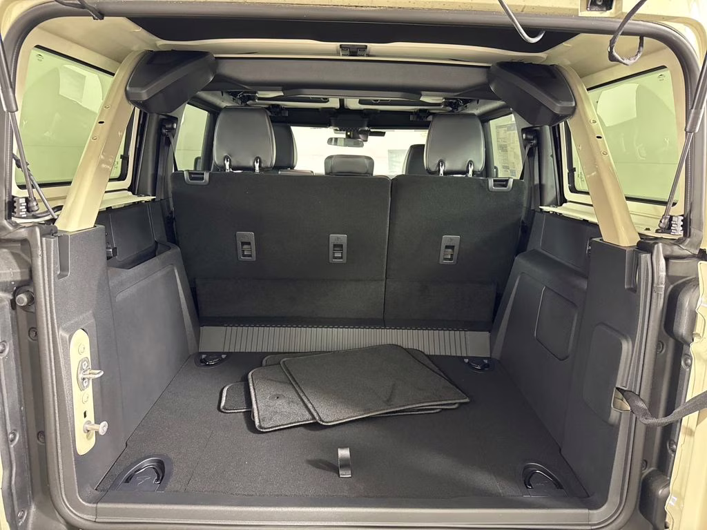 2025 Desert Sand Ford Bronco Badlands 4X4 SUV