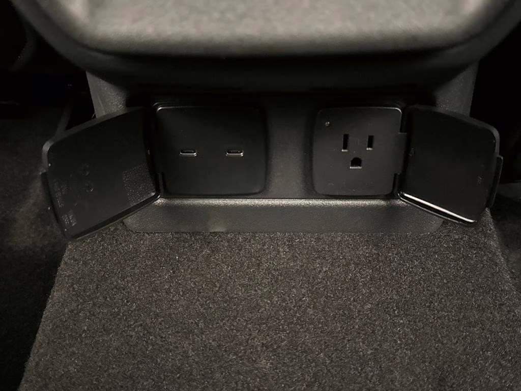 2025 Desert Sand Ford Bronco Badlands 4X4 SUV