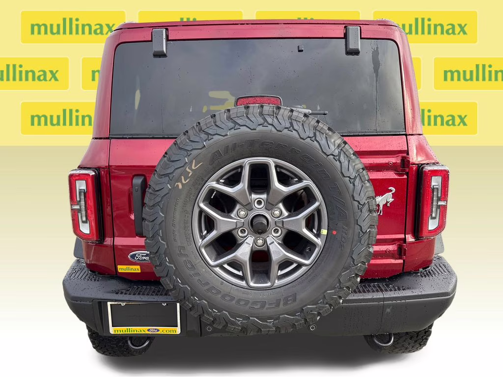 2025 Ruby Red Metallic Tinted Clearcoat Ford Bronco Badlands 4X4 SUV