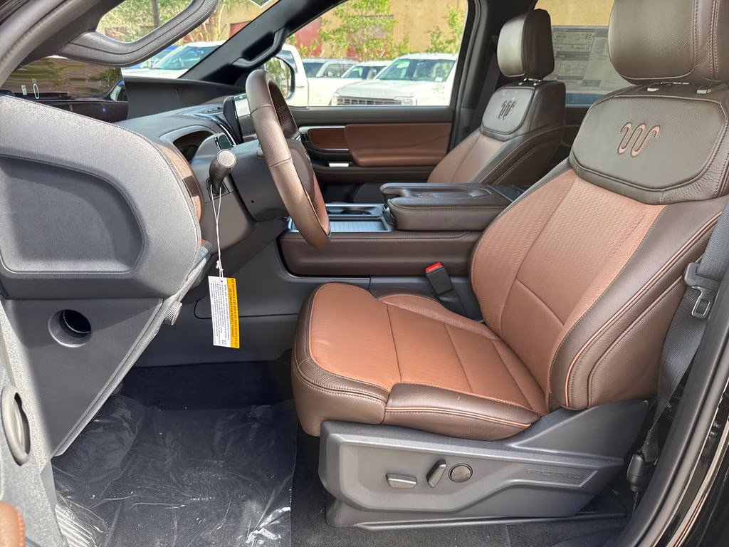 2025 Agate Black Metallic Ford Expedition Max King Ranch 4X4 SUV