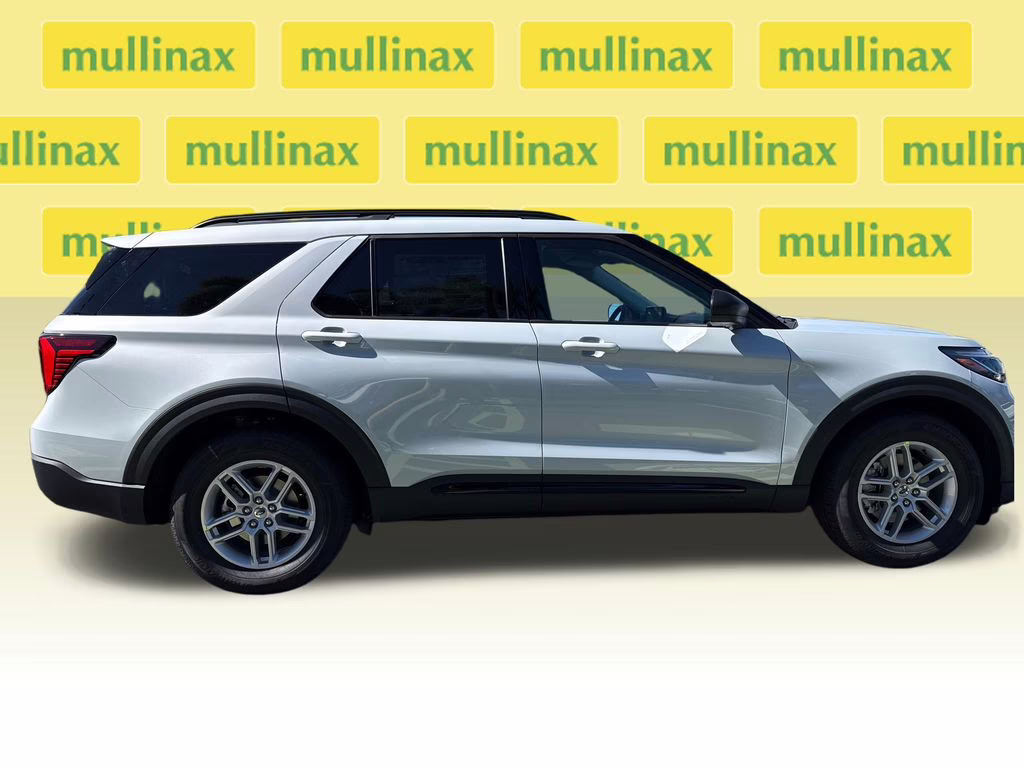 2026 Space White Metallic Ford Explorer Active RWD SUV