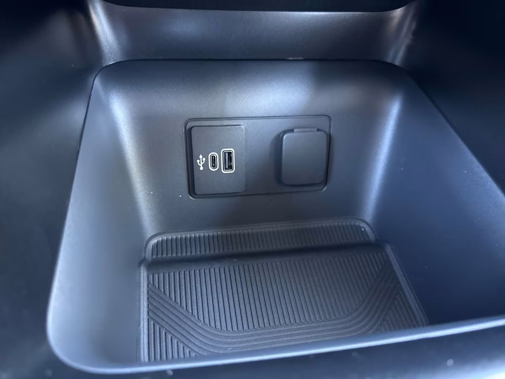 2026 Agate Black Metallic Ford Explorer Active RWD SUV