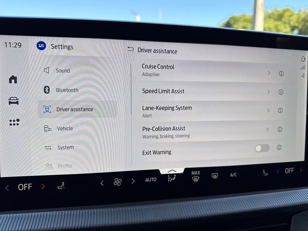 2026 Star White Metallic Tri-Coat Ford Explorer Active RWD SUV