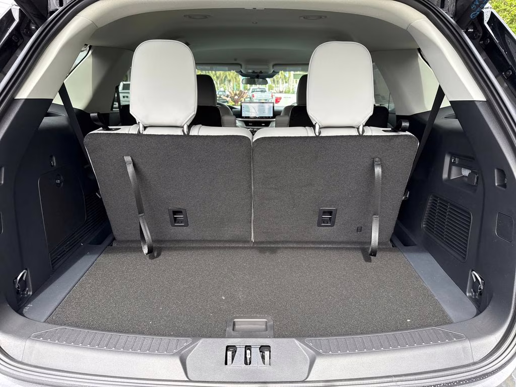 2026 Carbonized Gray Metallic Ford Explorer Active RWD SUV