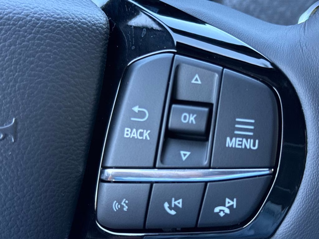 2026 Star White Metallic Tri-Coat Ford Explorer Platinum RWD SUV