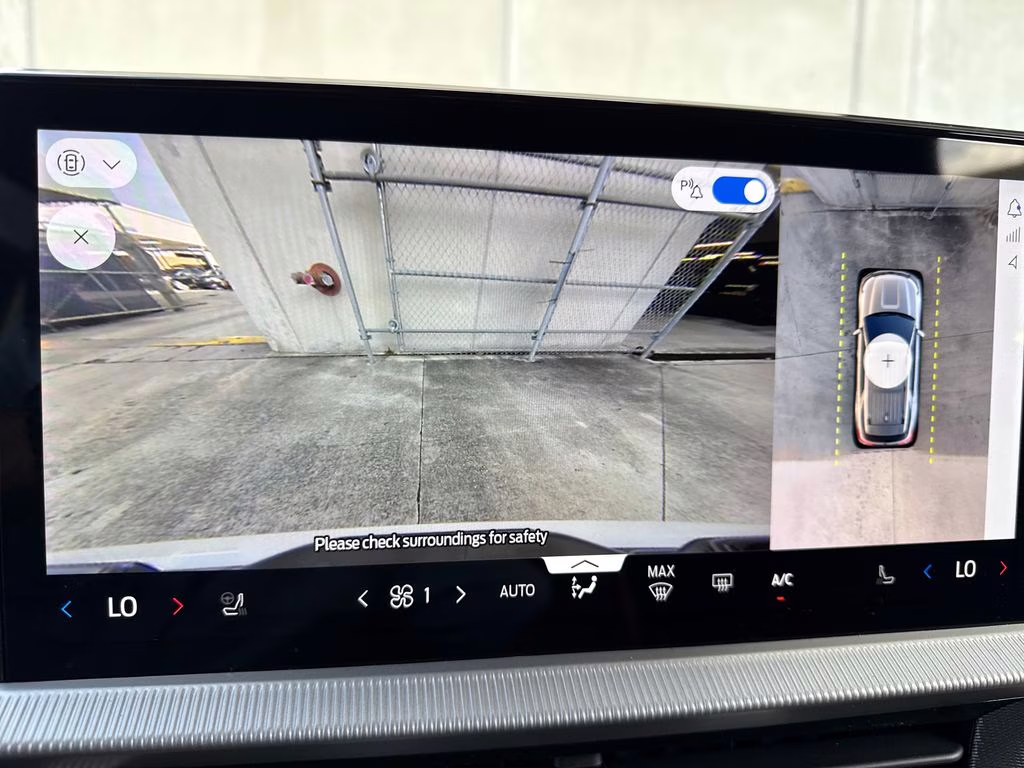 2026 Star White Metallic Tri-Coat Ford Explorer ST RWD SUV