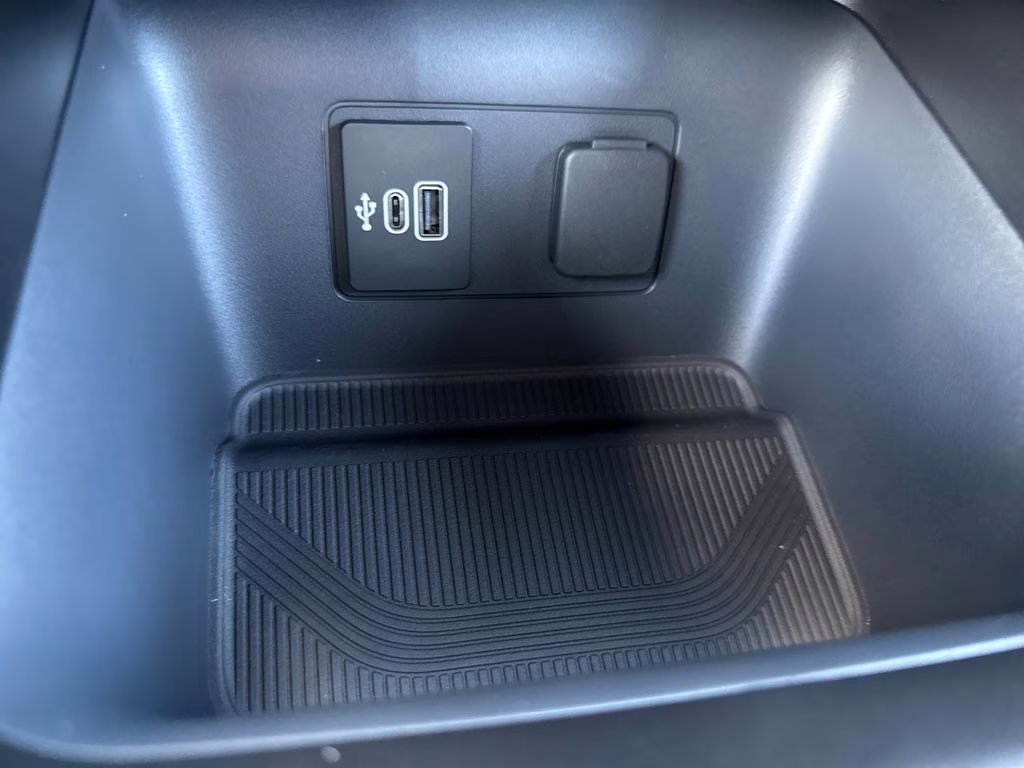 2026 Star White Metallic Tri-Coat Ford Explorer ST RWD SUV