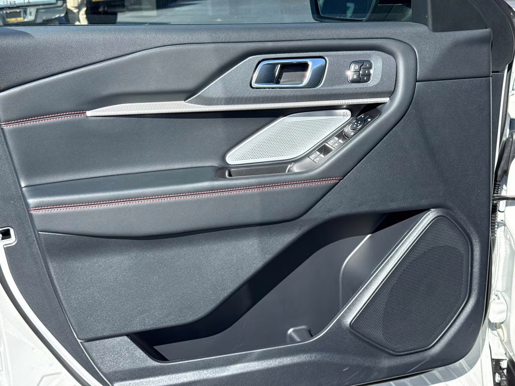 2026 Star White Metallic Tri-Coat Ford Explorer ST RWD SUV