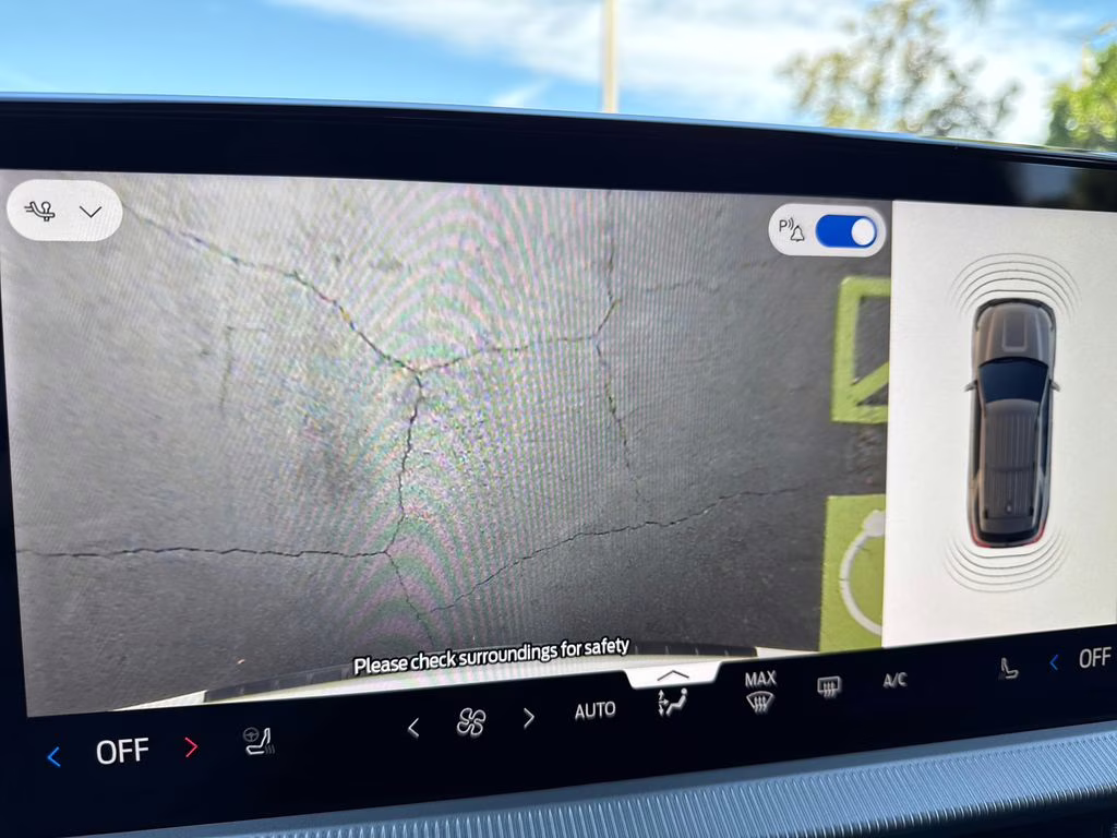 2026 Star White Metallic Tri-Coat Ford Explorer ST RWD SUV