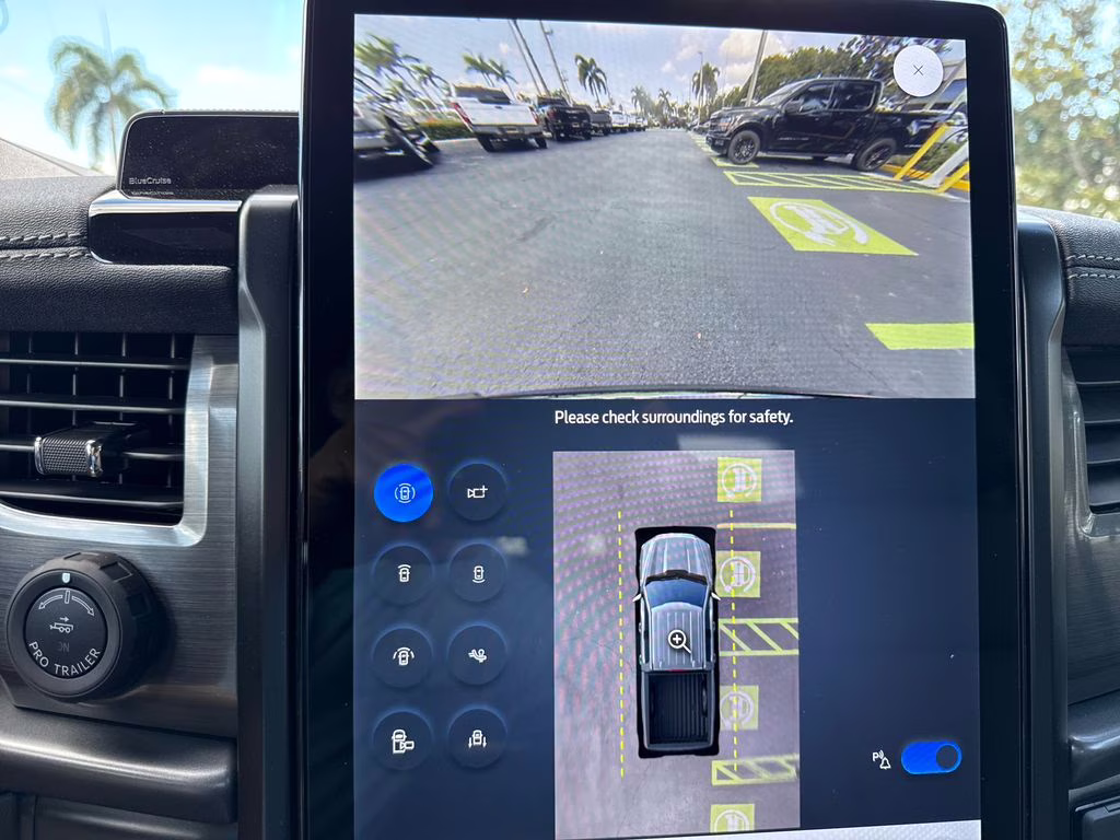 2025 Agate Black Metallic Ford F-150 Lightning Flash AWD Truck