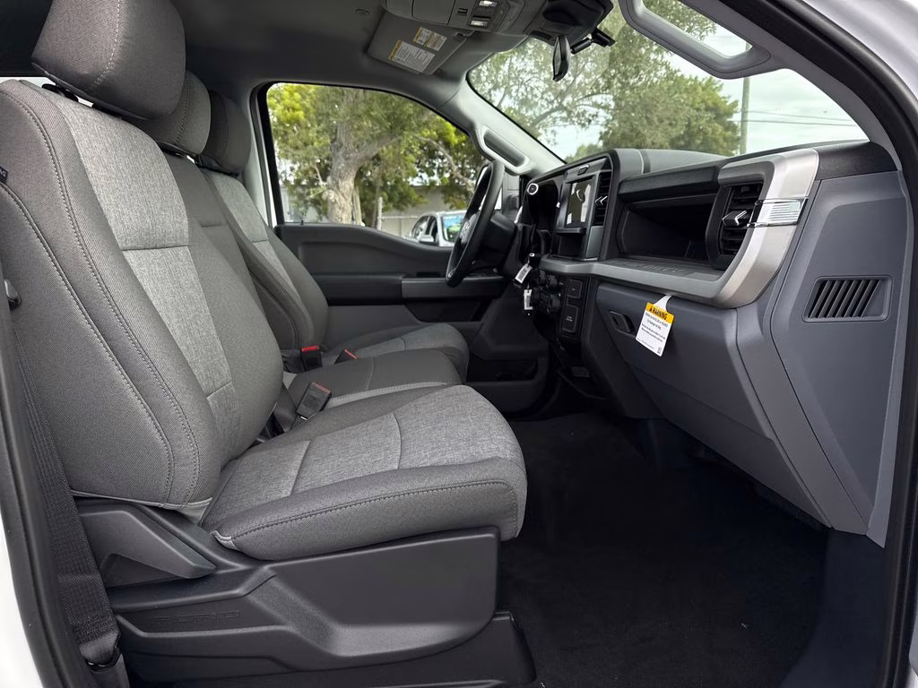 2026 Oxford White Ford Super Duty F-250 SRW STX 4X4 Truck