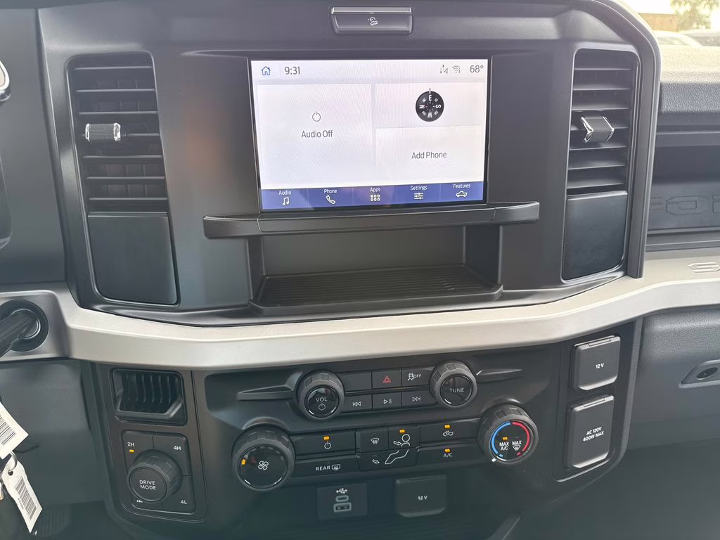 2026 Oxford White Ford Super Duty F-250 SRW STX 4X4 Truck