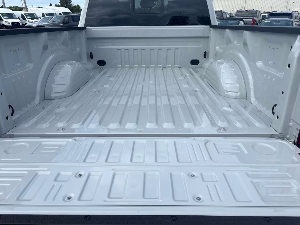 2026 Avalanche Ford Super Duty F-250 SRW STX 4X4 Truck