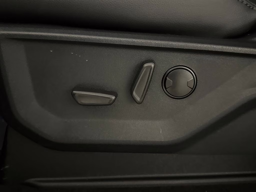 2026 Agate Black Metallic Ford Super Duty F-250 SRW Lariat 4X4 Truck