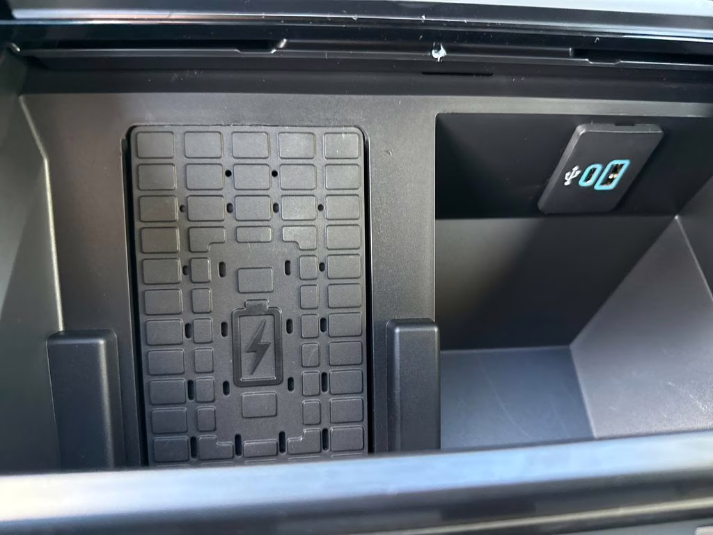 2026 Ruby Red Metallic Tinted Clearcoat Ford Super Duty F-250 SRW Platinum 4X4 Truck